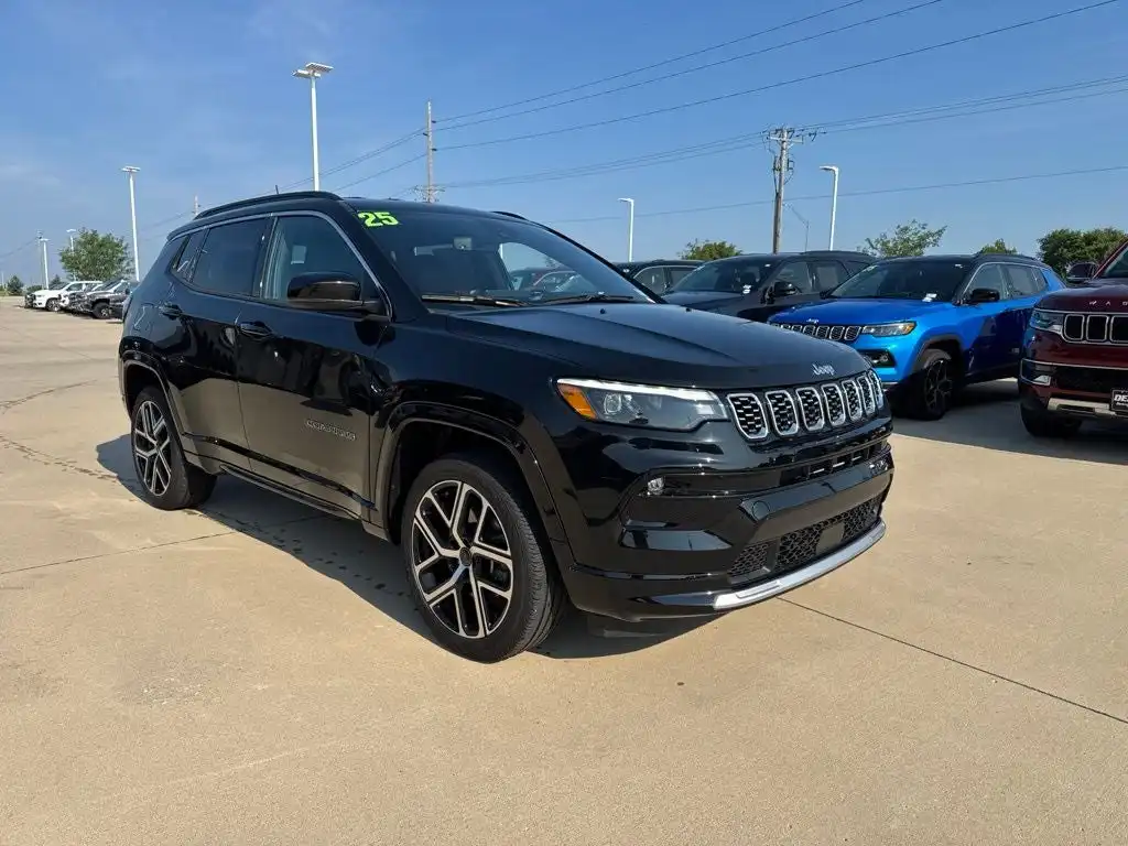 2025 Jeep Compass Limited 4X4's photo