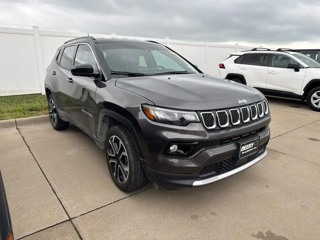 2023 Jeep Compass Limited 4X4's photo