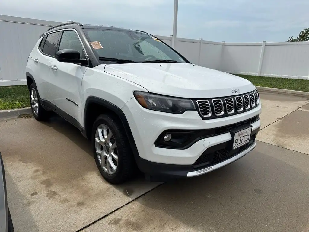 2025 Jeep Compass Limited 4WD's photo