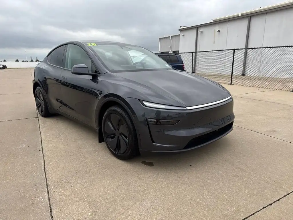 2026 Tesla Model Y Long Range Dual Motor All-Wheel Drive's photo