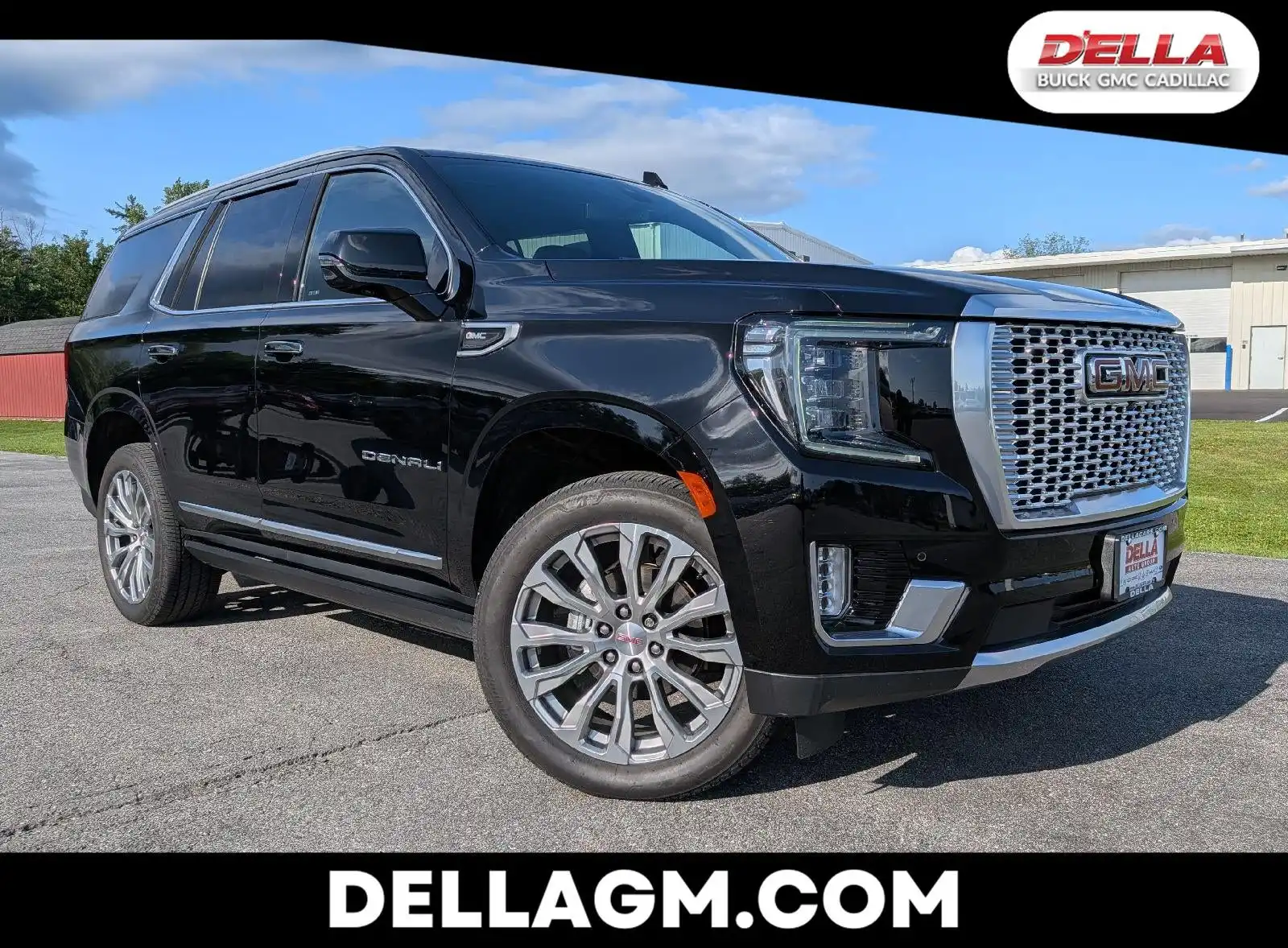 2022 GMC Yukon 4WD Denali's photo