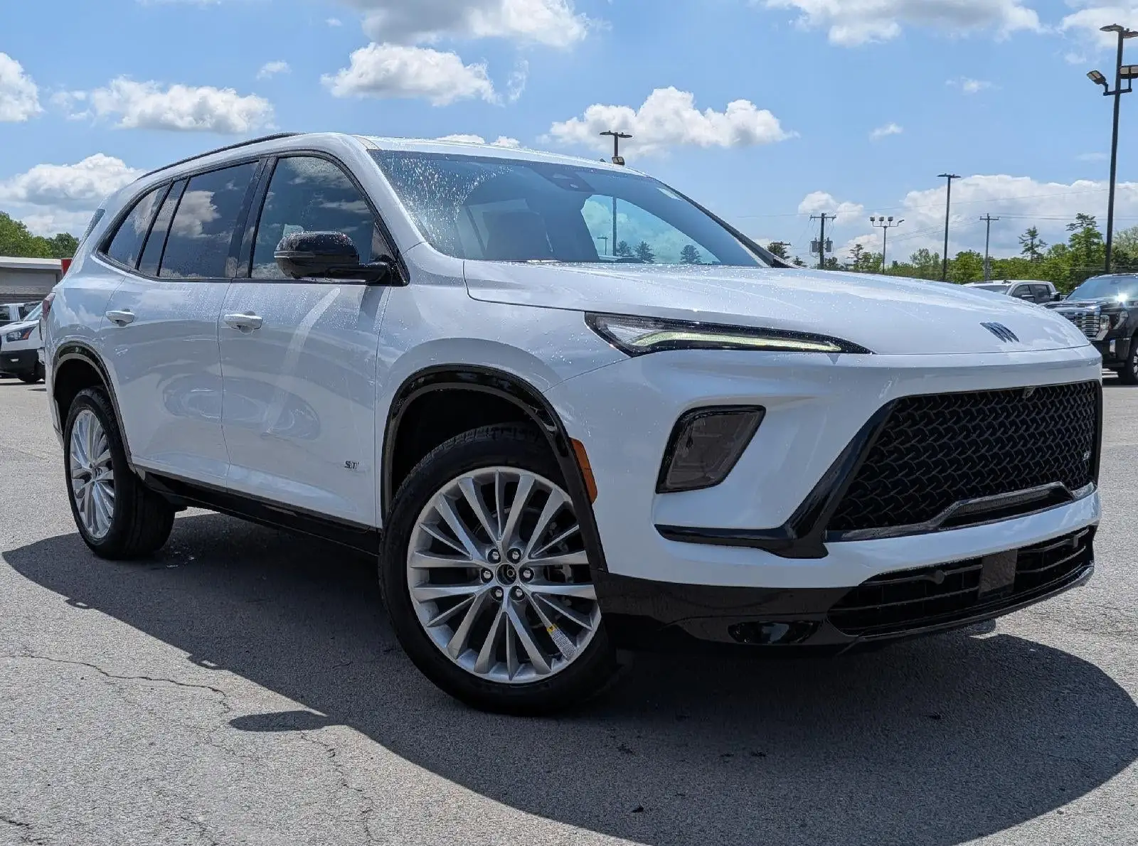 2026 Buick Enclave Sport Touring AWD photo 1