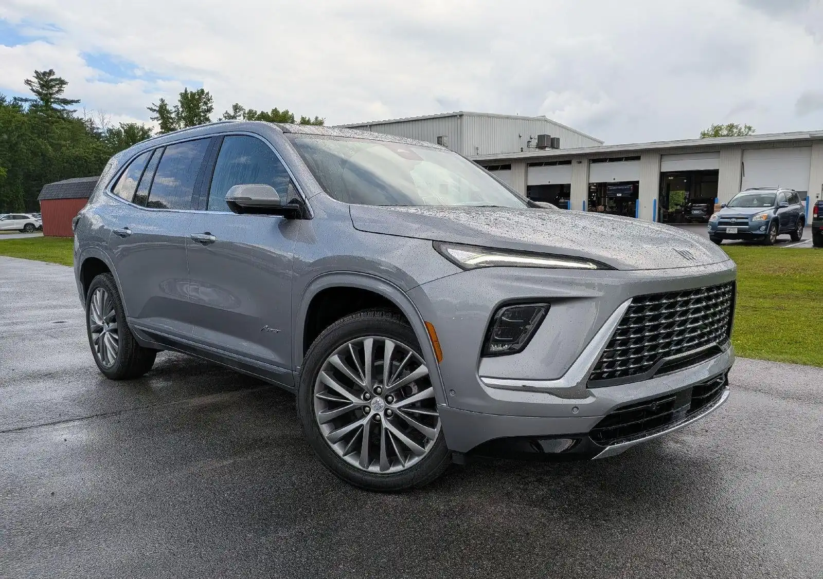 2026 Buick Enclave Avenir AWD's photo