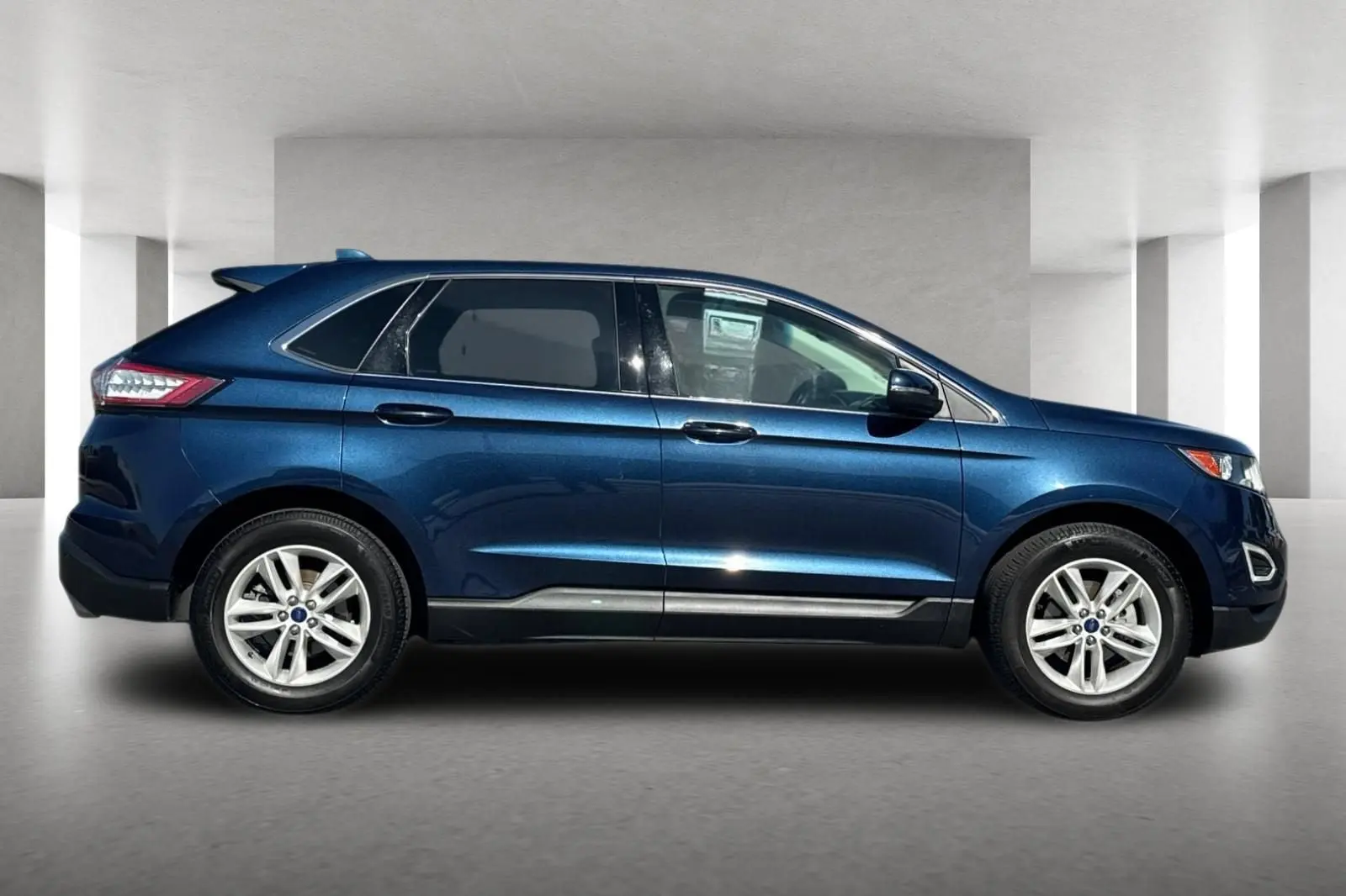 2017 Ford Edge SEL photo 3