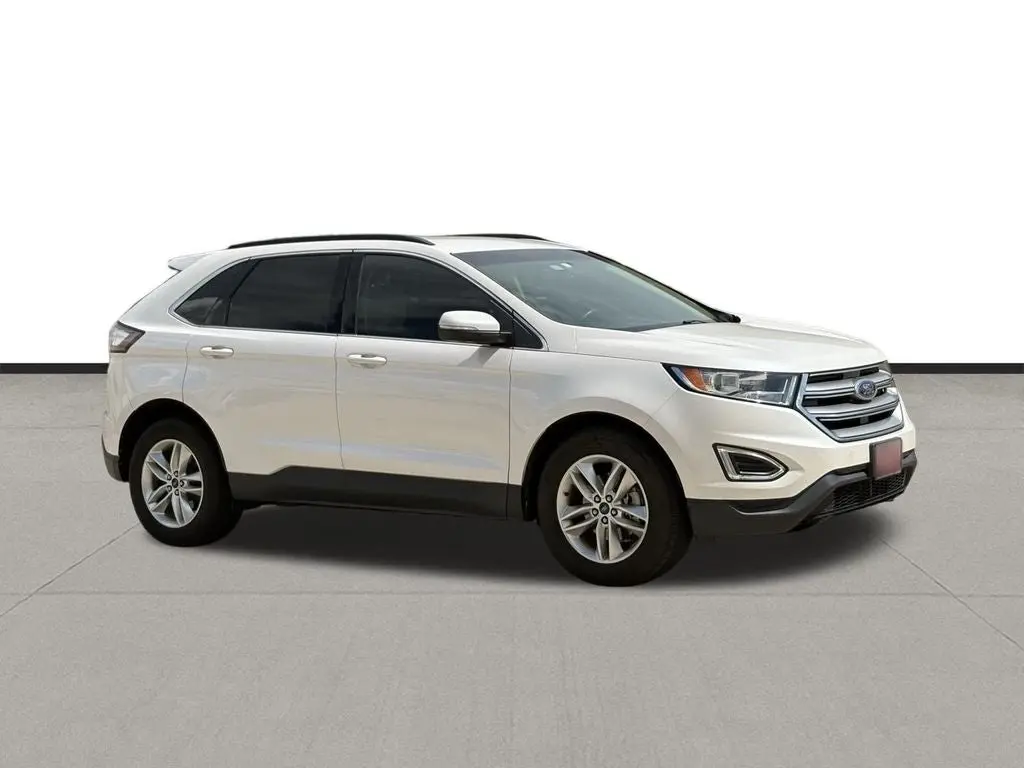 2017 Ford Edge SEL photo 3