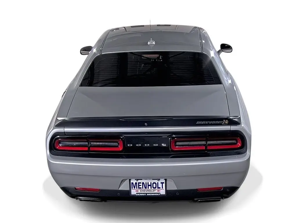 2023 Dodge Challenger R/T Scat Pack photo 3