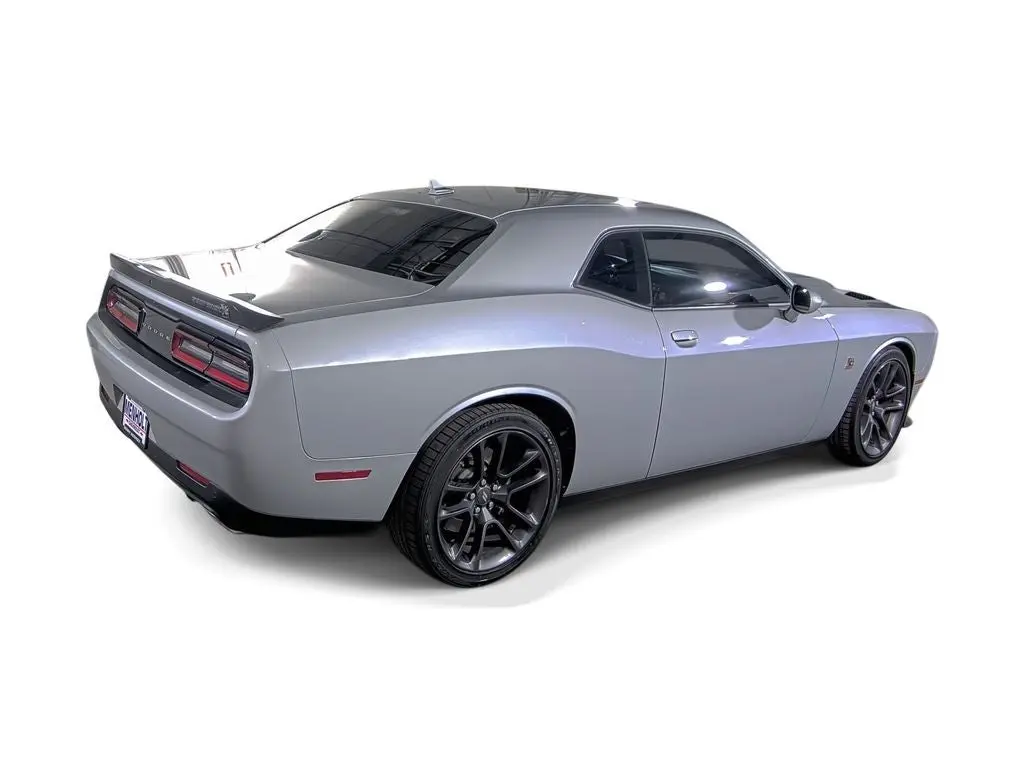 2023 Dodge Challenger R/T Scat Pack photo 4