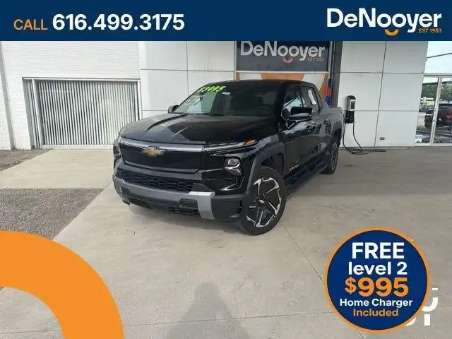 2026 Chevrolet Silverado EV LT Max Range's photo