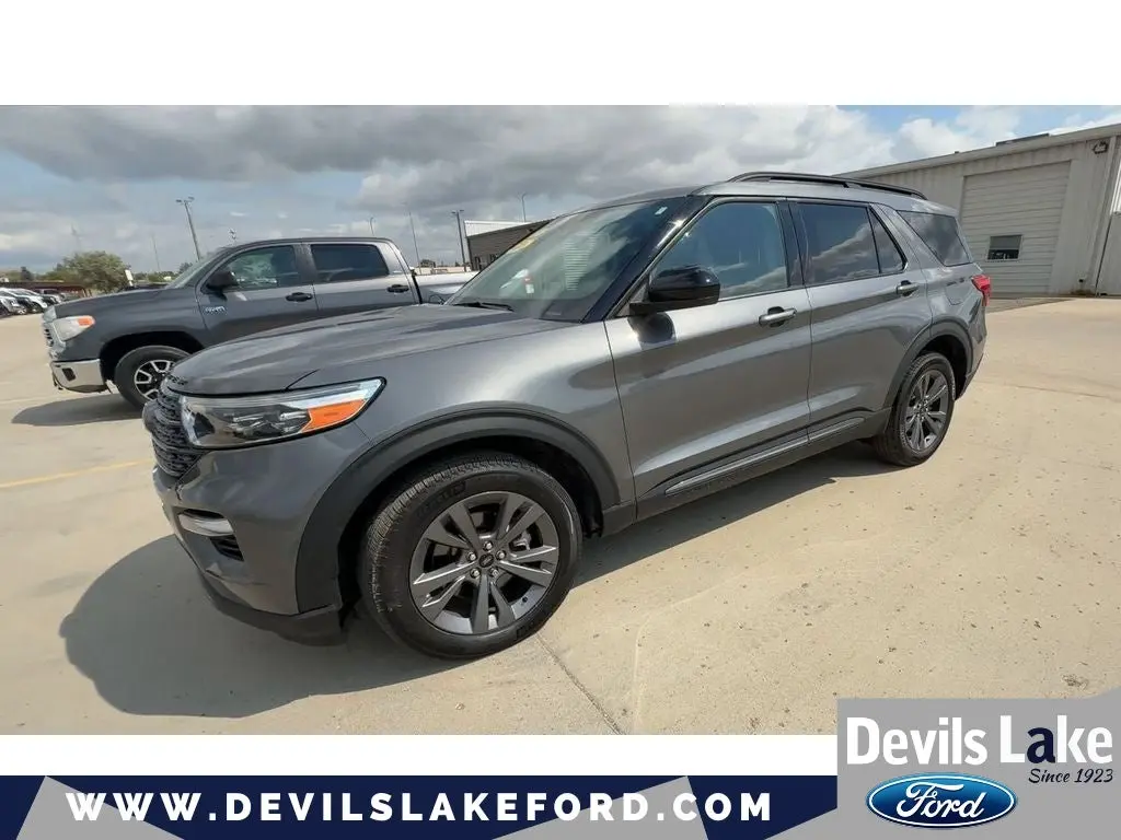 2023 Ford Explorer XLT 4WD photo 5