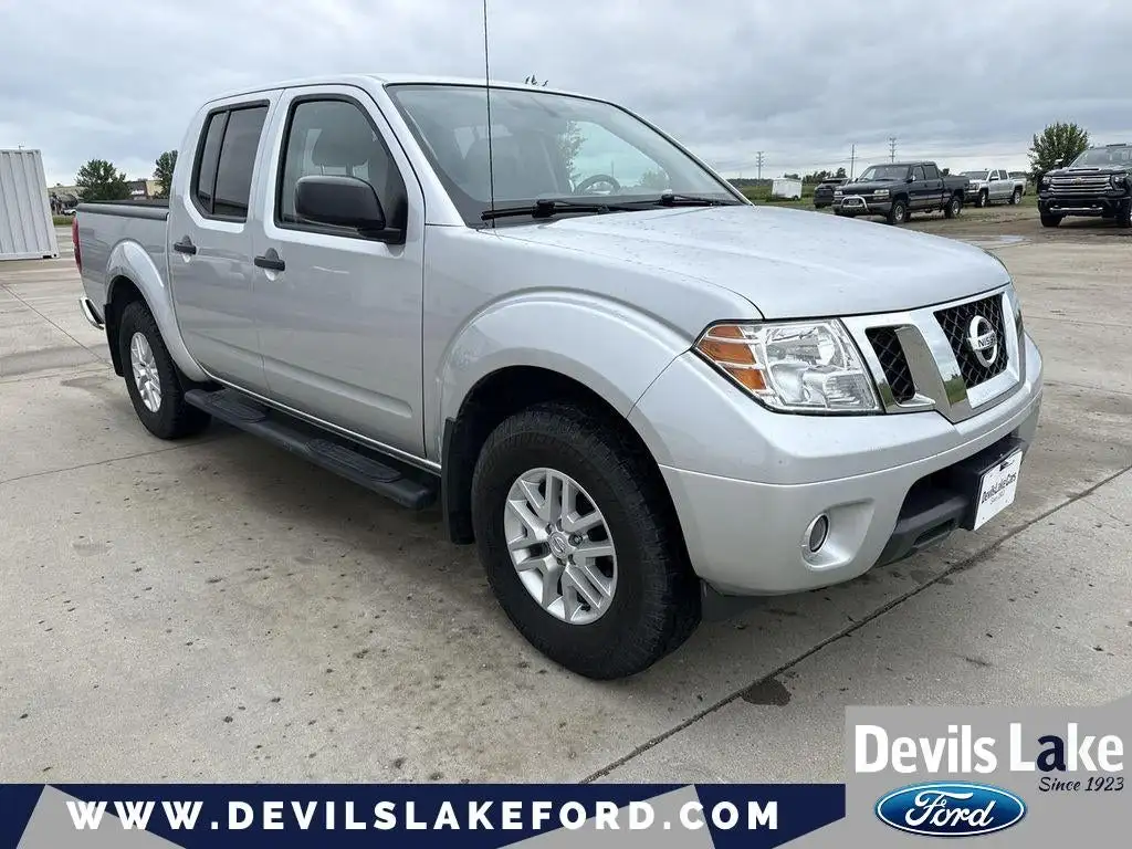 2021 Nissan Frontier SV Crew Cab 4X4 SWB's photo