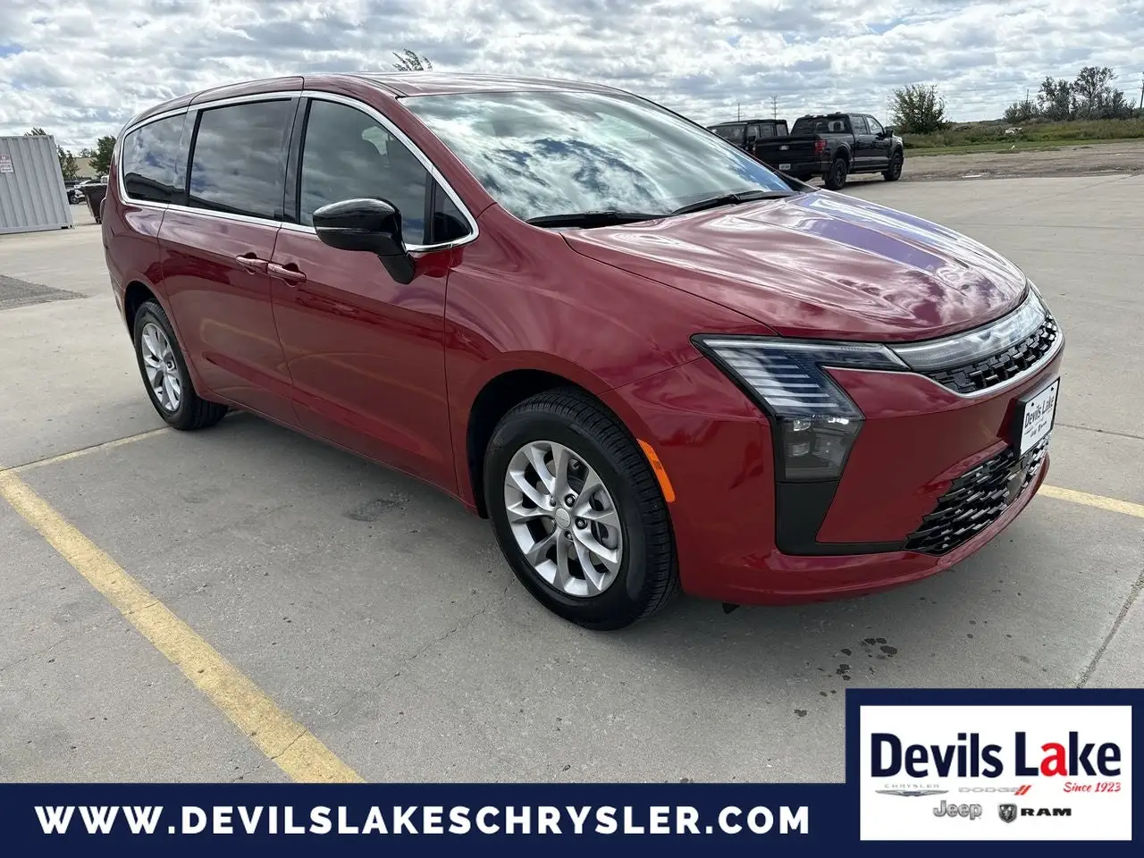 2027 Chrysler Pacifica Select AWD photo 1