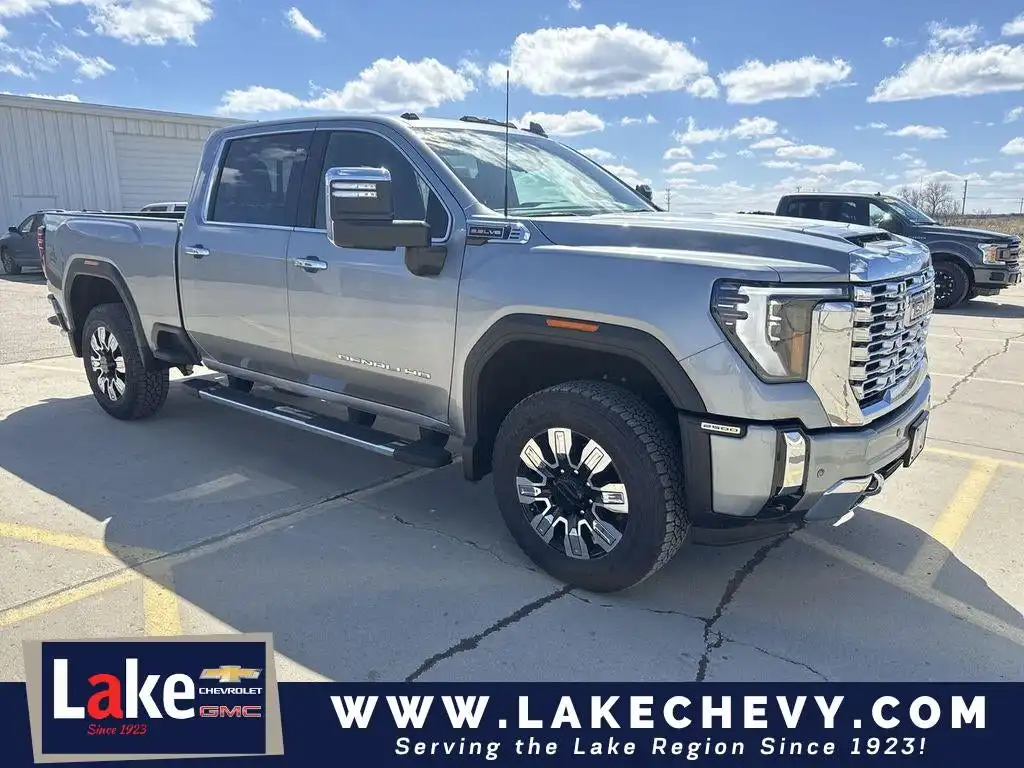 2026 GMC Sierra 4WD Crew Cab Standard Box Denali's photo
