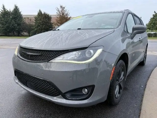 2020 Chrysler Pacifica AWD Auto Launch Edition 3.6 4WD photo 1