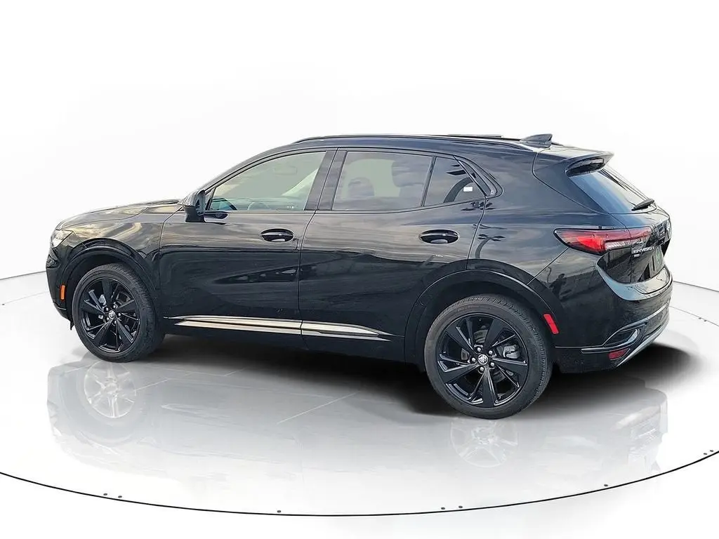 2023 Buick Envision Essence AWD photo 3