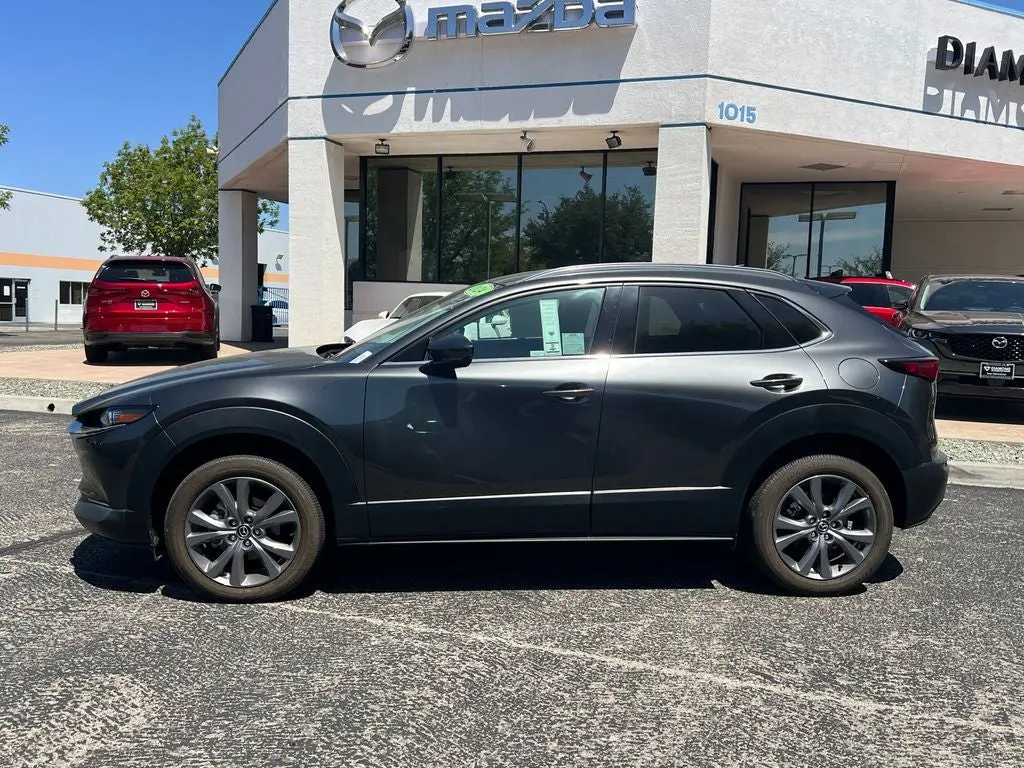 2024 Mazda CX-30 Premium AWD photo 3
