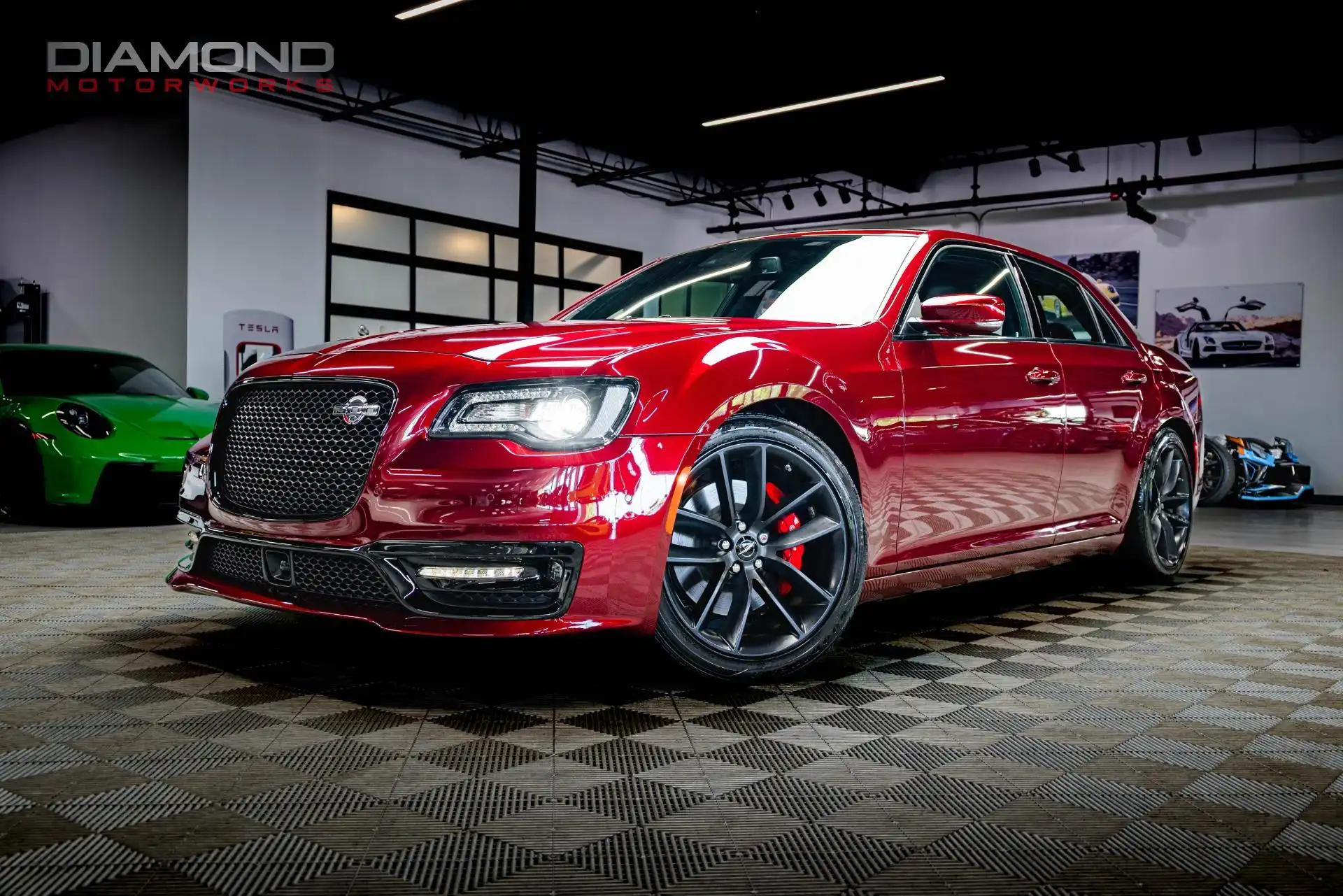 2023 Chrysler 300 C's photo