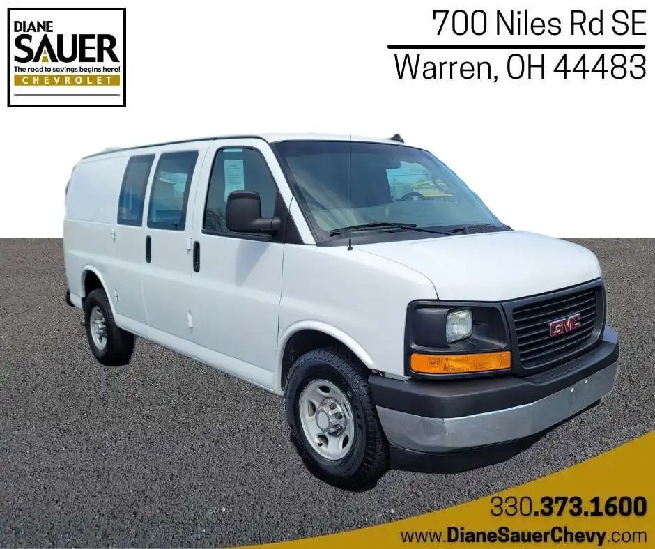 2017 GMC Savana 2500's photo