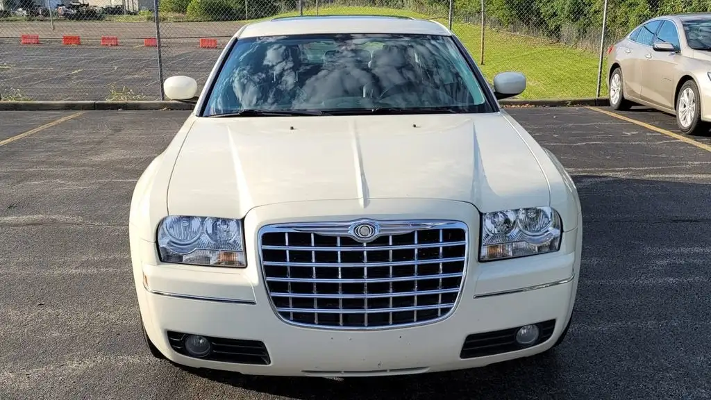 2009 Chrysler 300 Touring Fleet 26H's photo