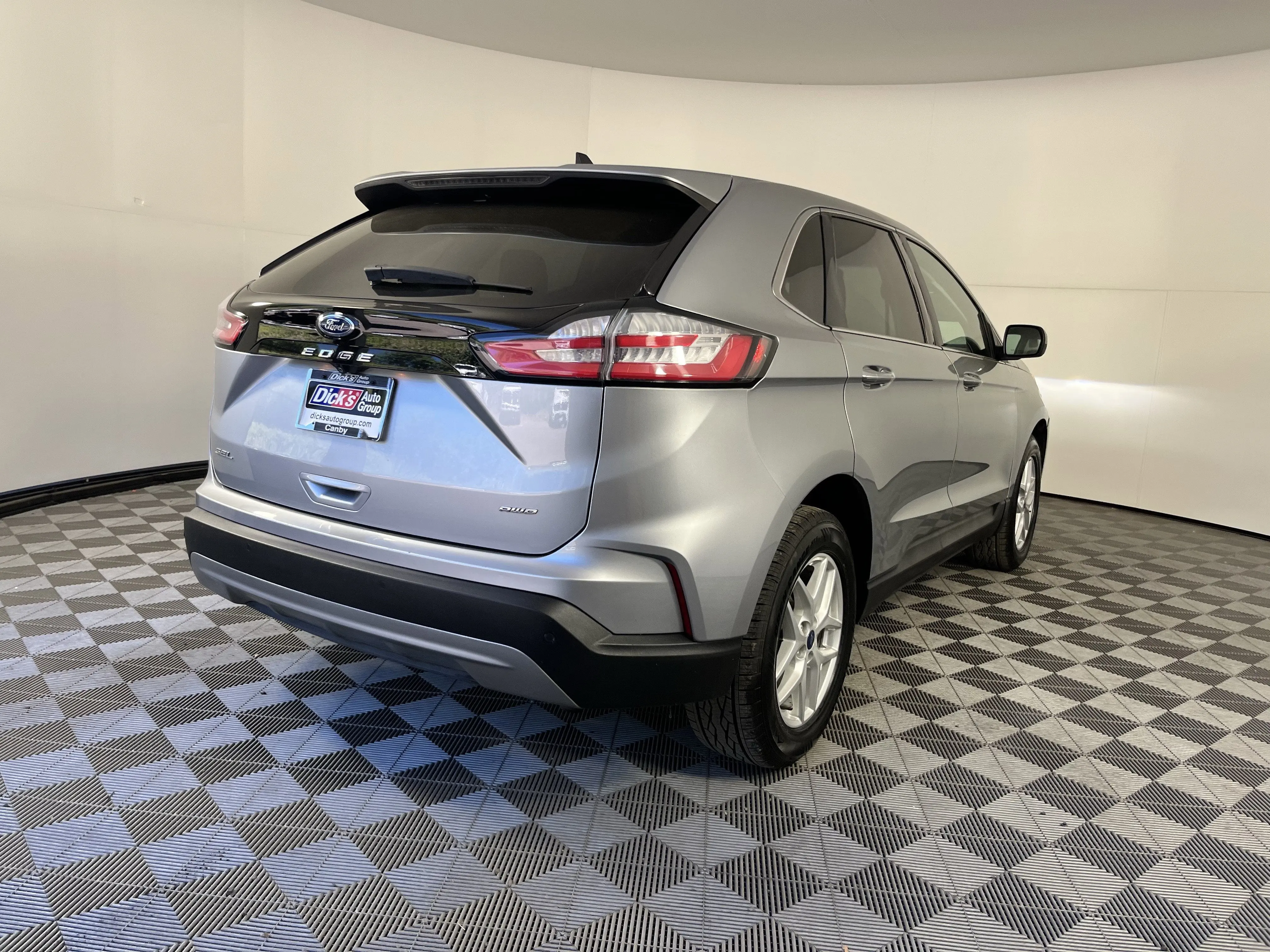 2022 Ford Edge SEL AWD photo 5