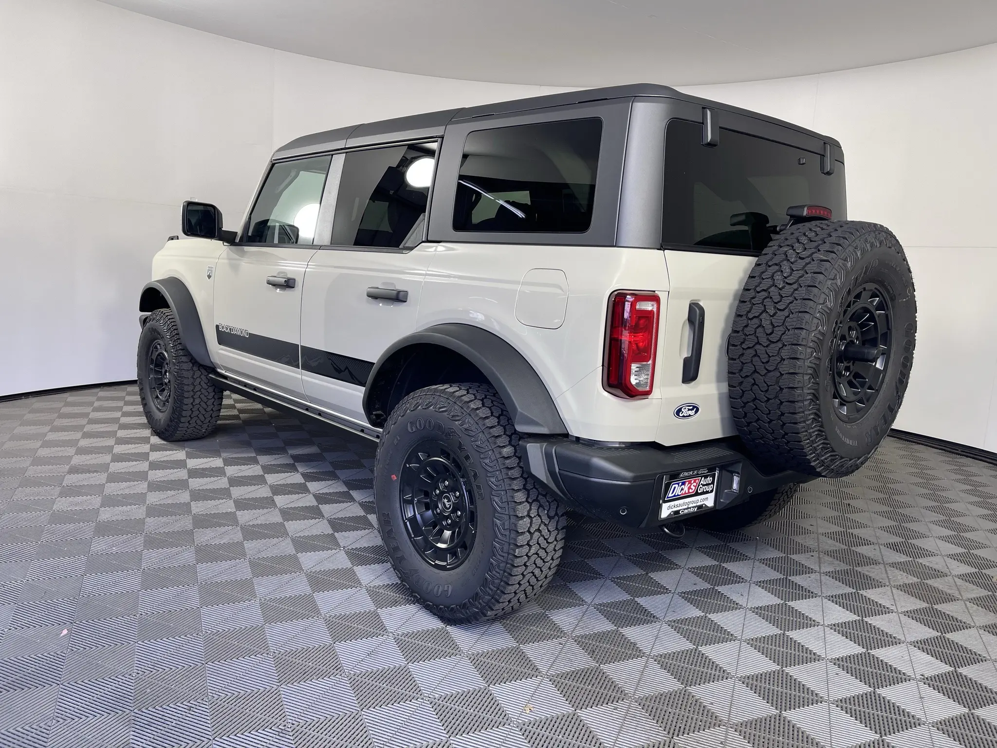 2026 Ford Bronco Big Bend 4WD photo 3