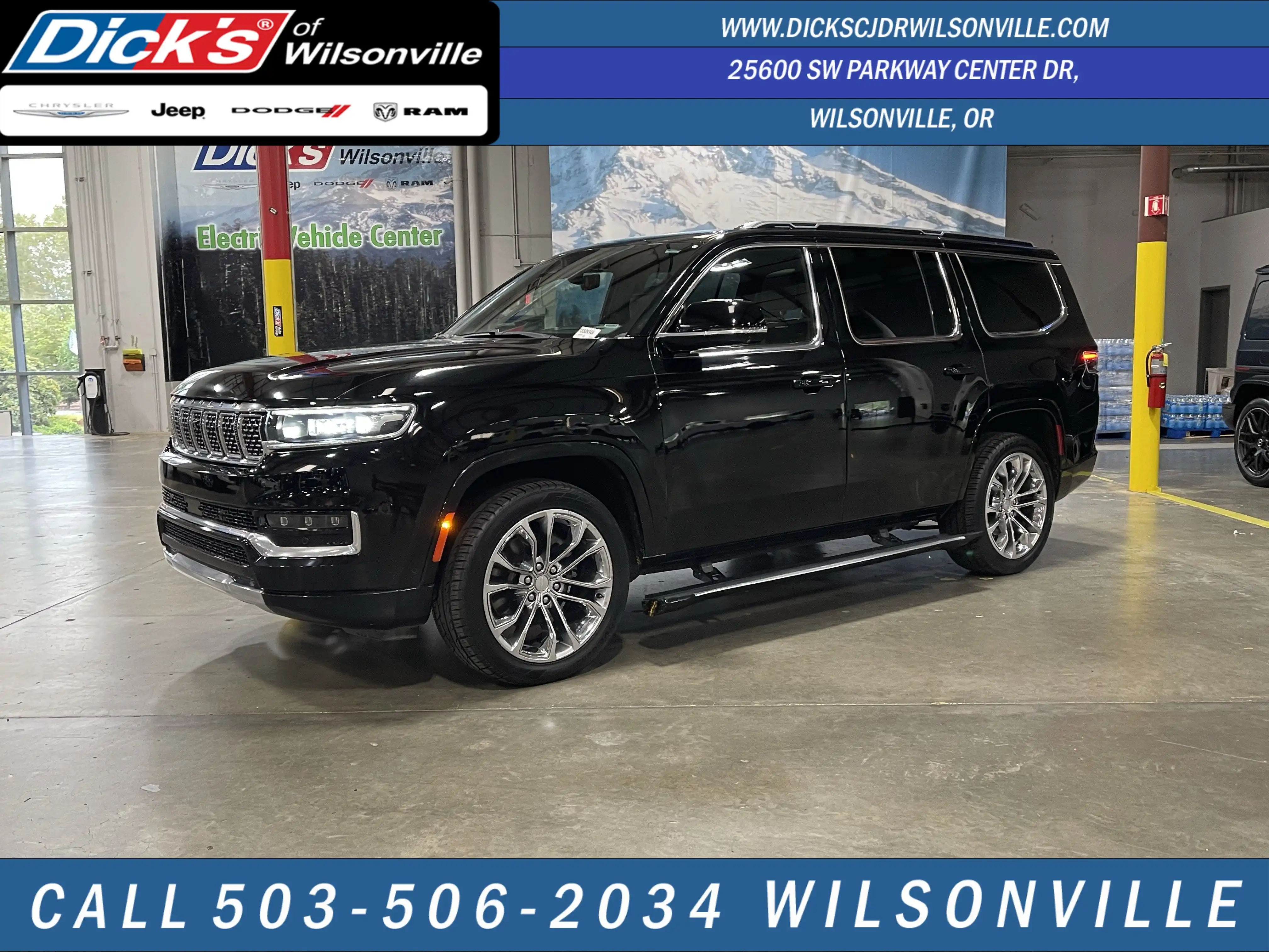 2023 Jeep Grand Wagoneer Series II 4WD's photo