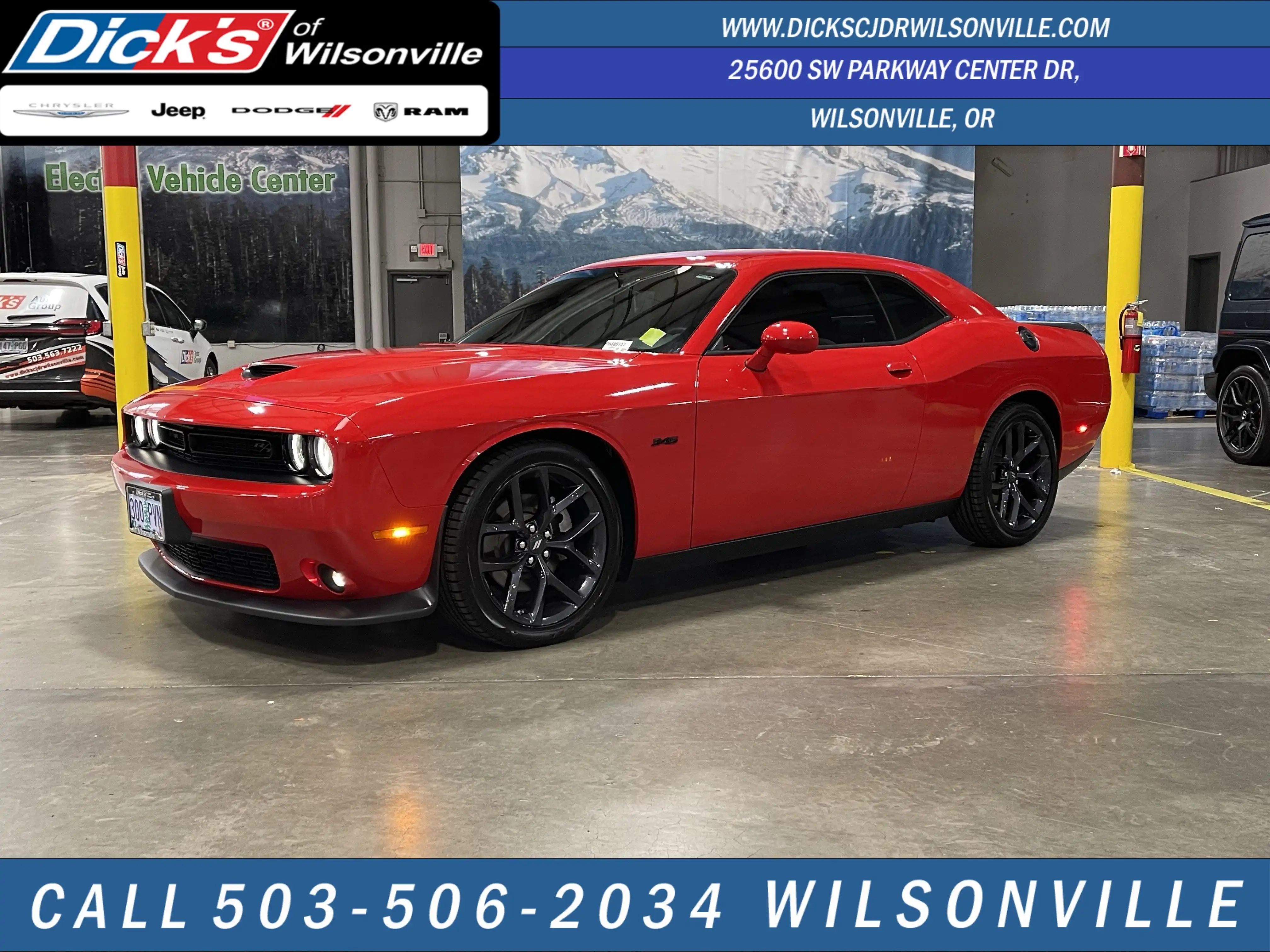2023 Dodge Challenger R/T's photo