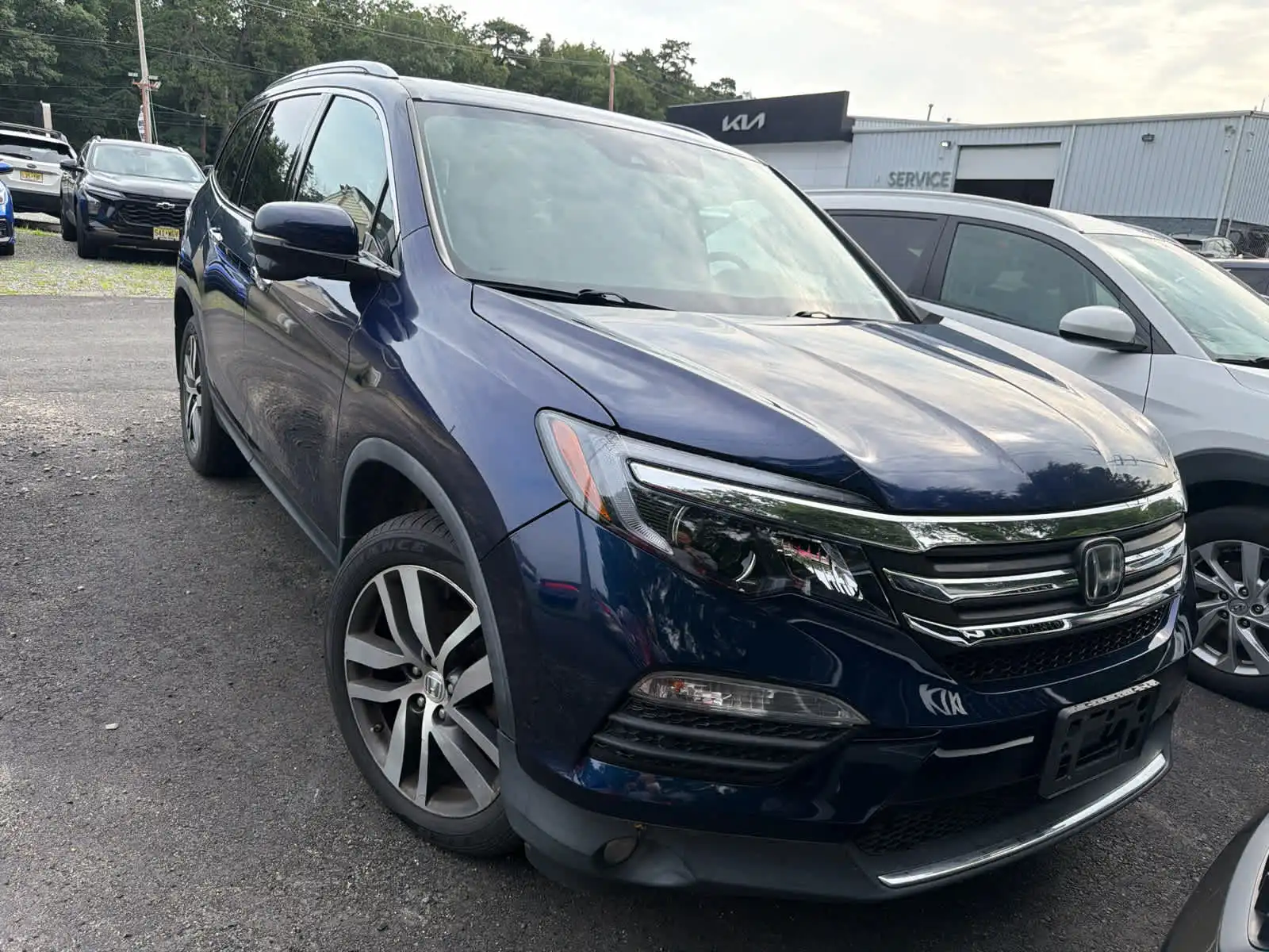 2017 Honda Pilot 4WD Touring's photo