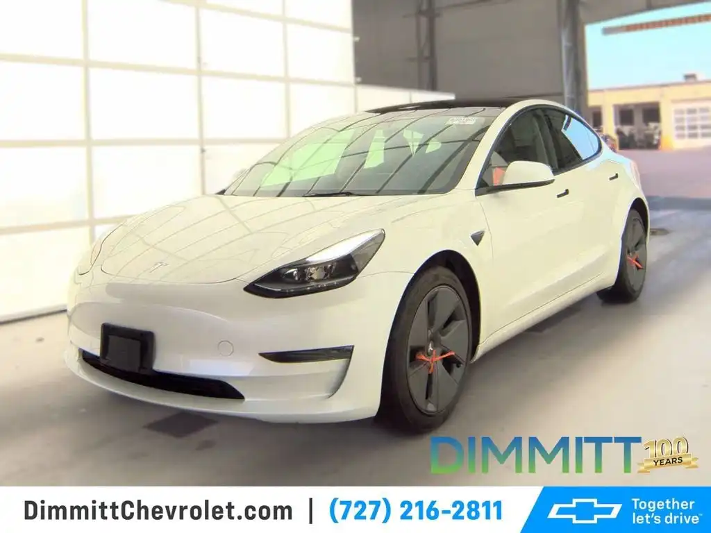 2023 Tesla Model 3 Base's photo
