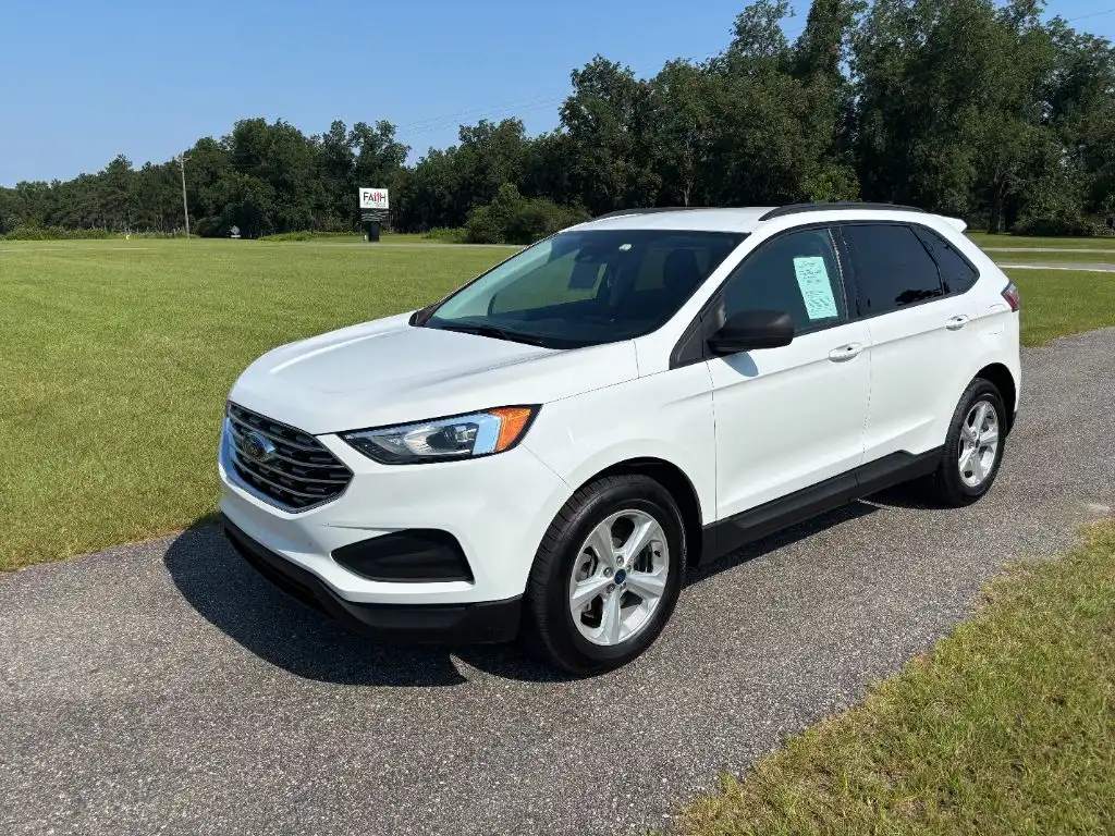 2022 Ford Edge SE AWD's photo