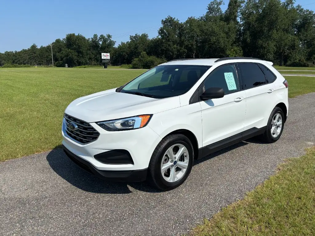 2022 Ford Edge SE AWD's photo