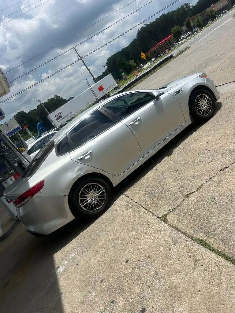 2016 Kia Optima LX AT's photo