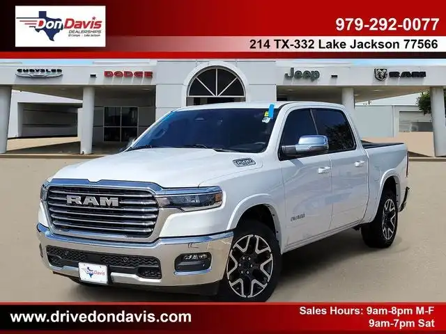 2025 RAM 1500 Laramie 4x4 Crew Cab 5'7's photo