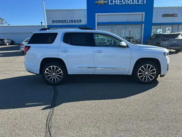 2023 GMC Acadia Denali AWD's photo