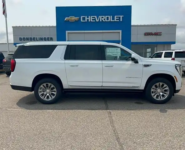 2026 GMC Yukon Denali AWD's photo