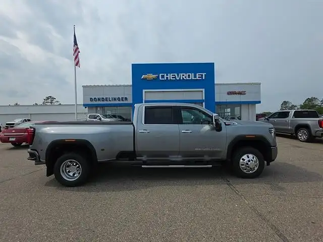2024 GMC Sierra 4WD Crew Cab Long Box DRW Denali's photo