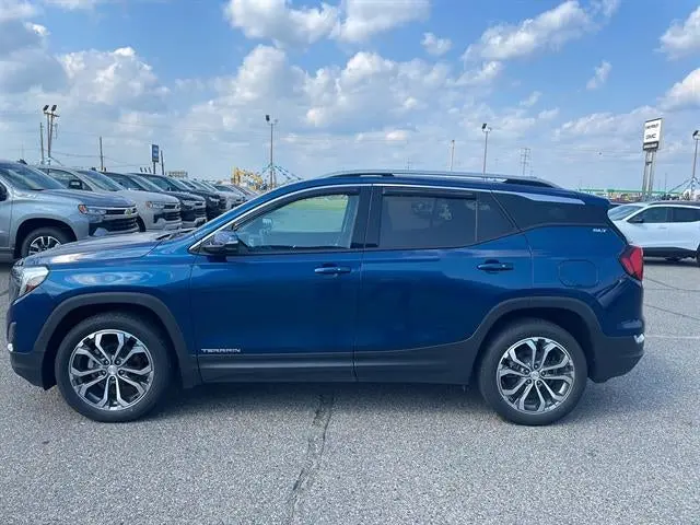 2021 GMC Terrain SLT AWD photo 5