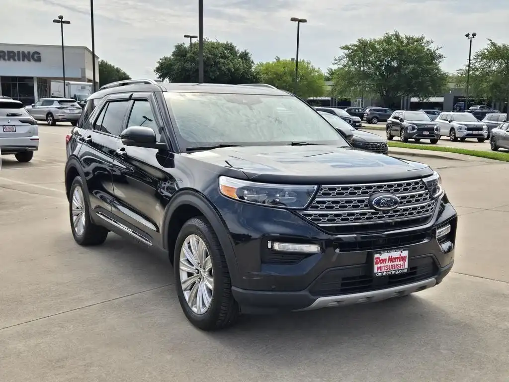 2021 Ford Explorer Limited HEV 4WD's photo