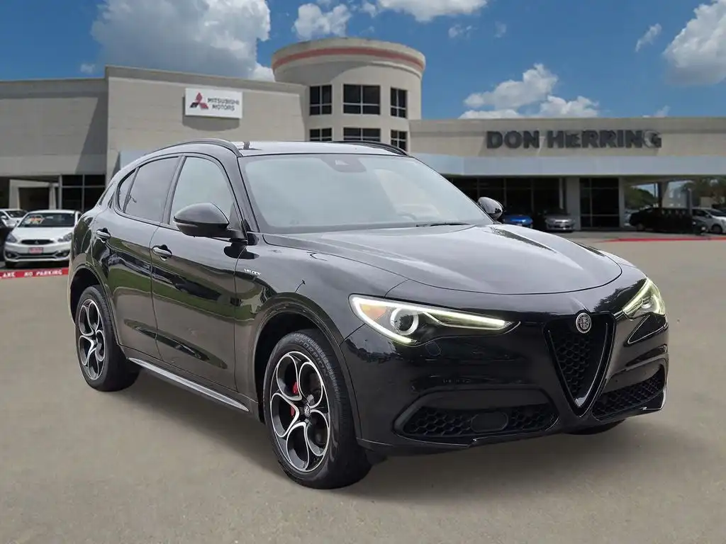 2022 Alfa Romeo Stelvio Ti Veloce AWD's photo