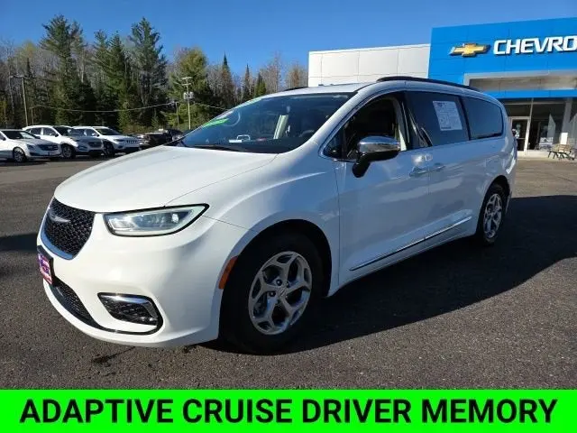 2023 Chrysler Pacifica Limited photo 4