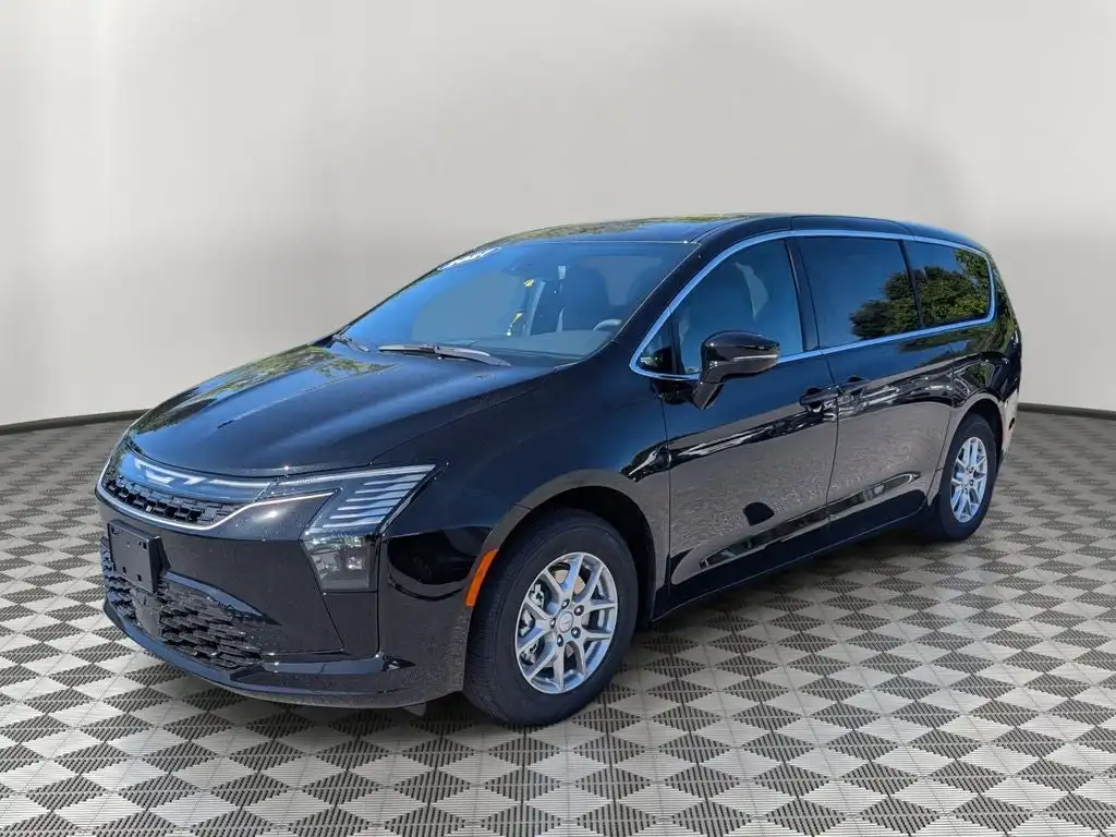 2027 Chrysler Pacifica Select's photo
