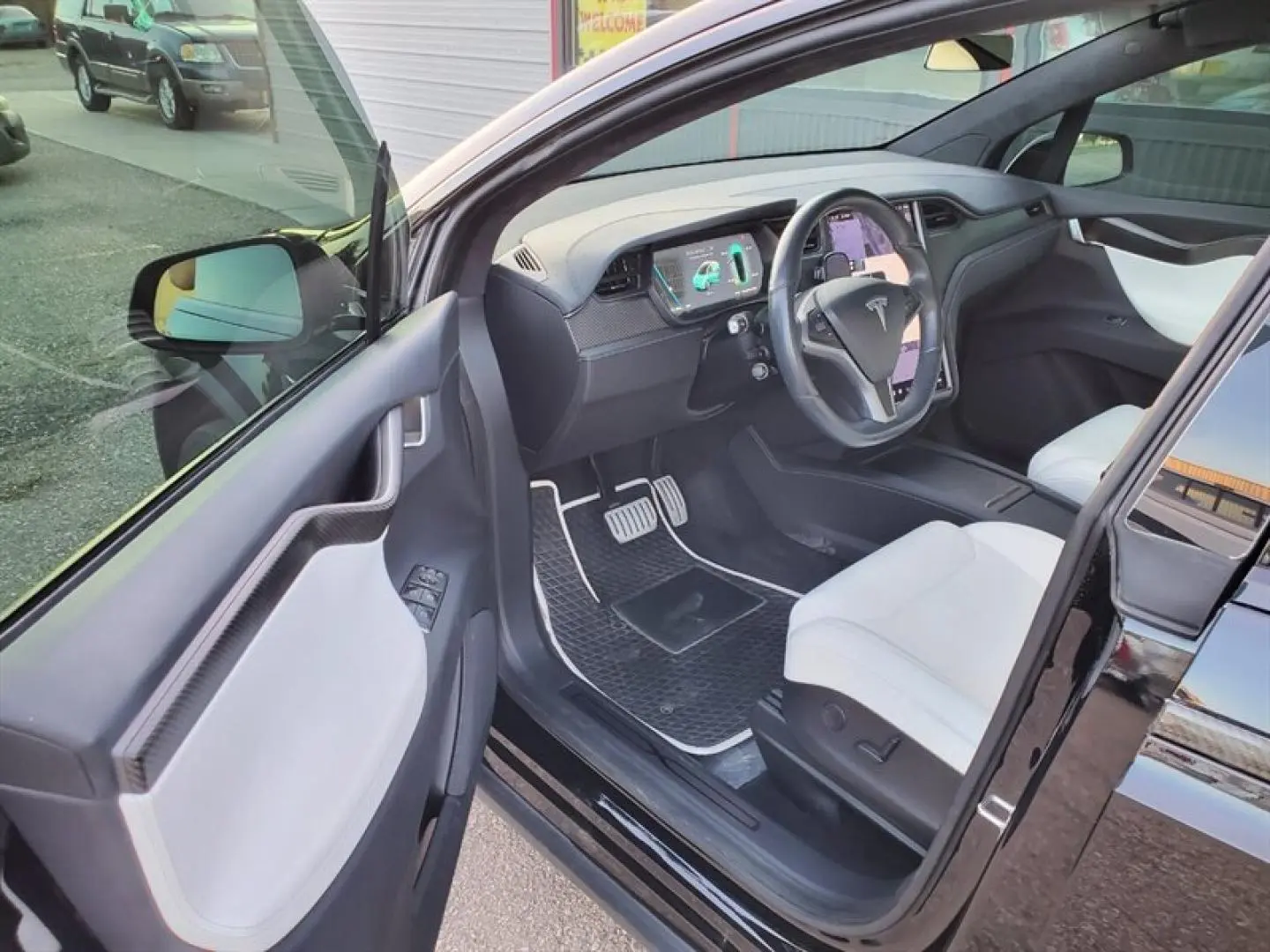 2019 Tesla Model X Performance photo 5