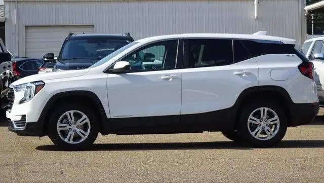 2024 GMC Terrain SLE AWD's photo