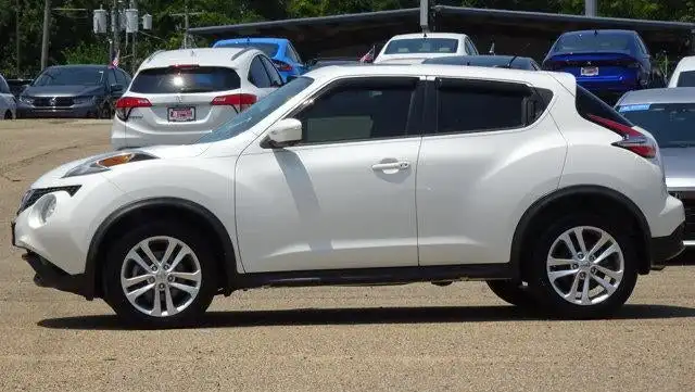 2015 Nissan Juke SL FWD CVT's photo