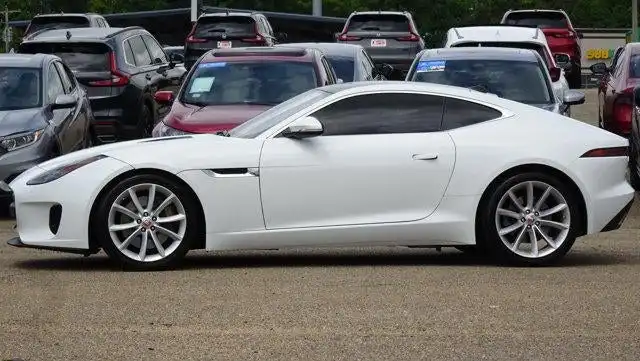 2019 Jaguar F-TYPE Coupe 296hp's photo