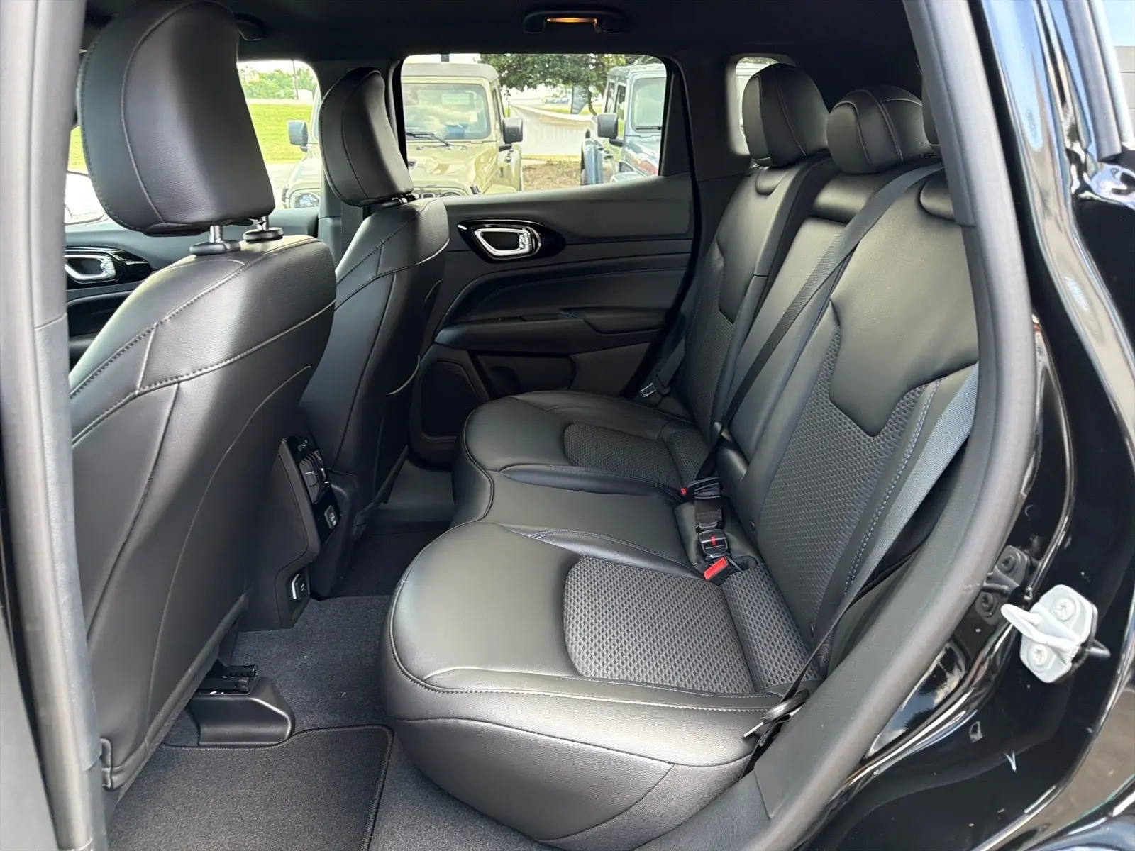 2026 Jeep Compass Altitude 4X4 photo 5