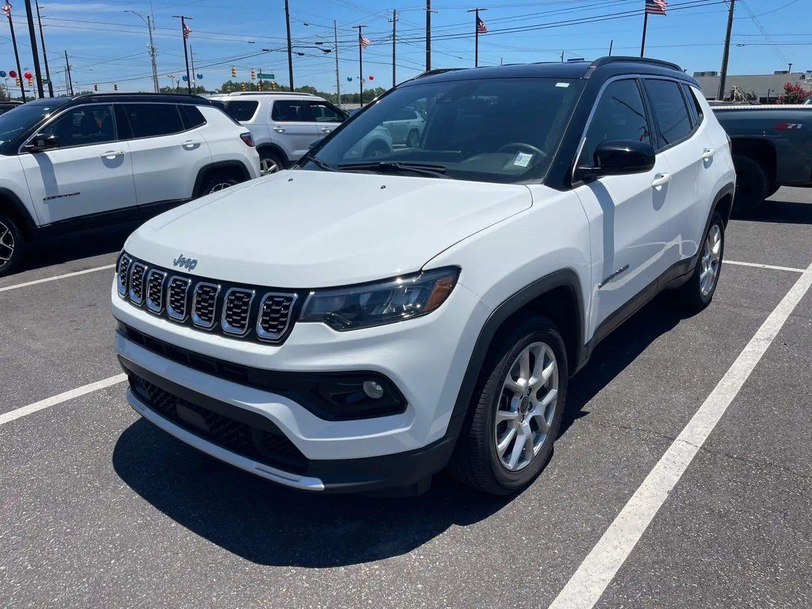 2025 Jeep Compass Limited 4X4 photo 1