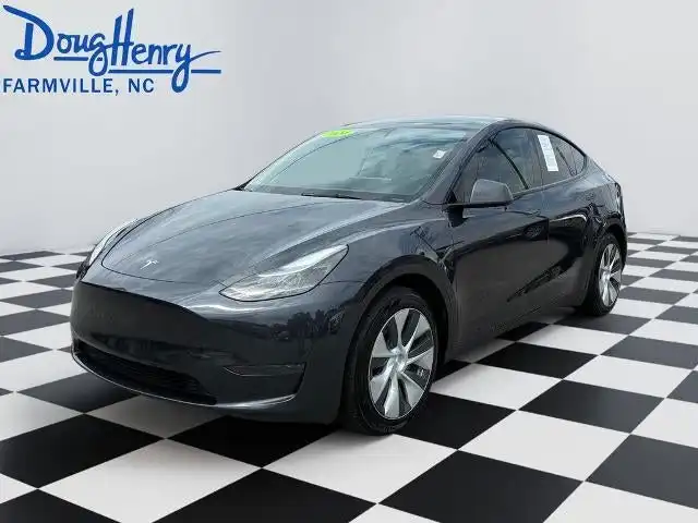 2024 Tesla Model Y Long Range Rear Wheel Drive's photo