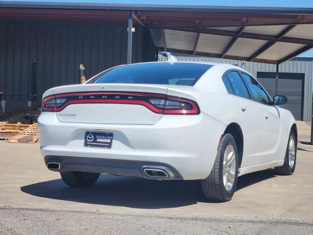 2023 Dodge Charger SXT photo 4