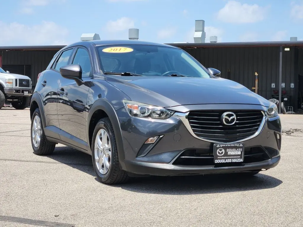 2017 Mazda CX-3 Sport photo 3