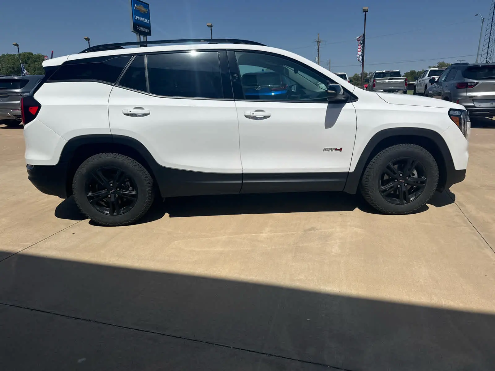 2023 GMC Terrain AT4 AWD photo 5